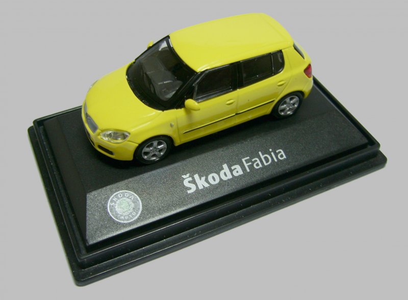 Skoda Fabia 2 Limousine der Firma Abrex aus Tschechien. Modellmastab 1:72 Weitere Modelle auf meiner Homepage http://www.skoda-modelle.de 
