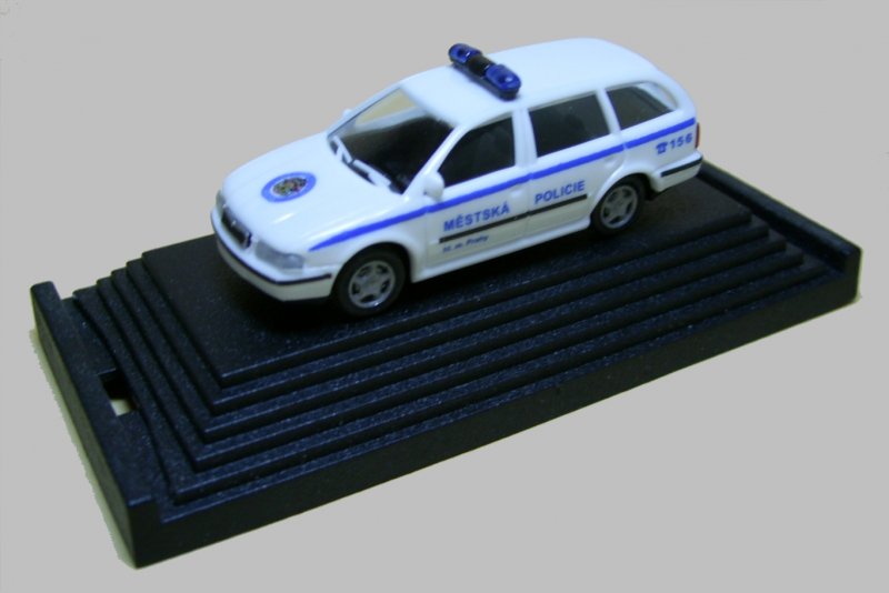 Skoda Octavia I Combi Mestska Policie Prag Tschechien Hersteller: Igra aus Tschechien Weitere Bilder auf http://www.skoda-modelle.de 
